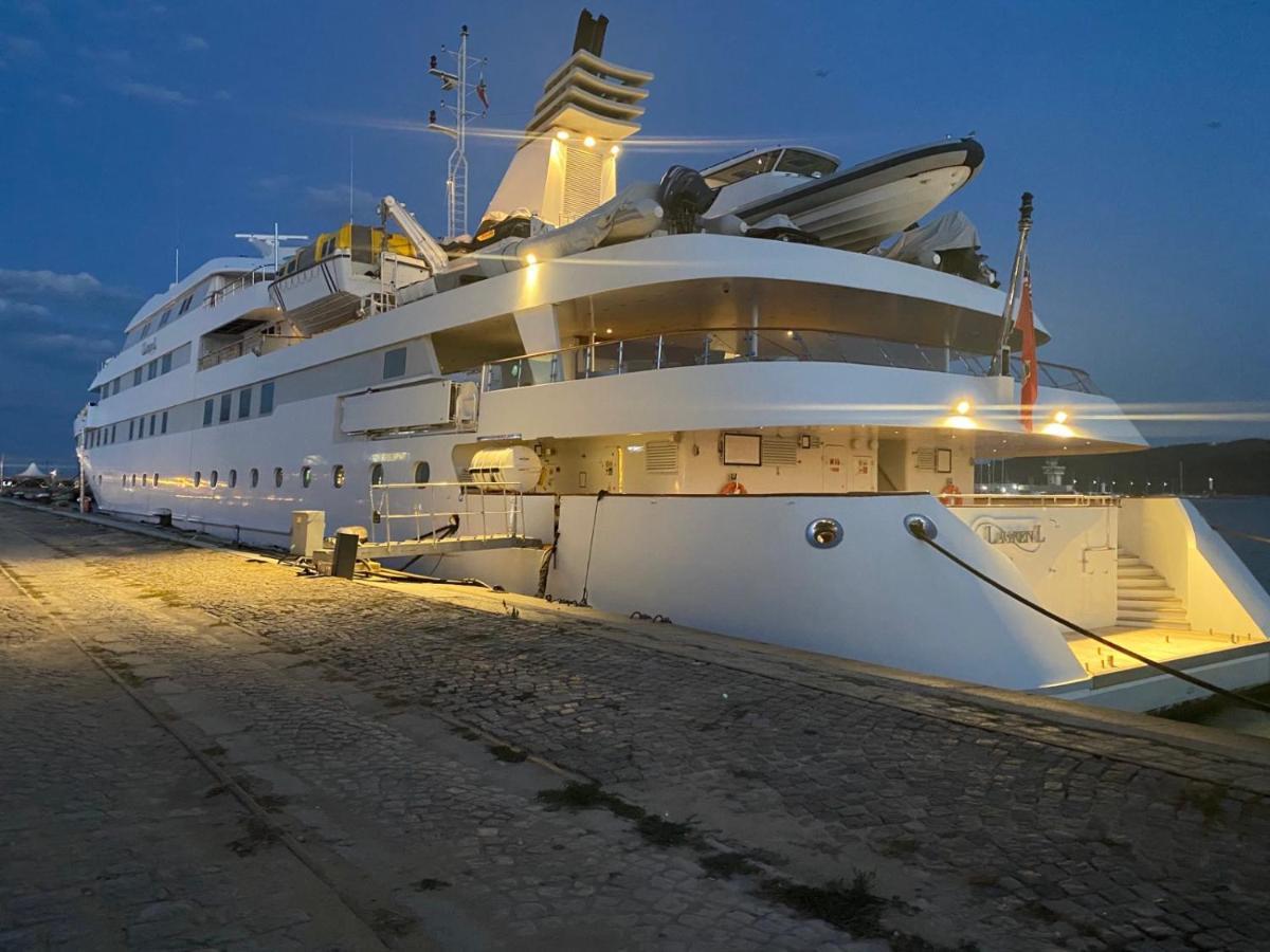 Мarelis Luxe Port Apartment Varna Dış mekan fotoğraf