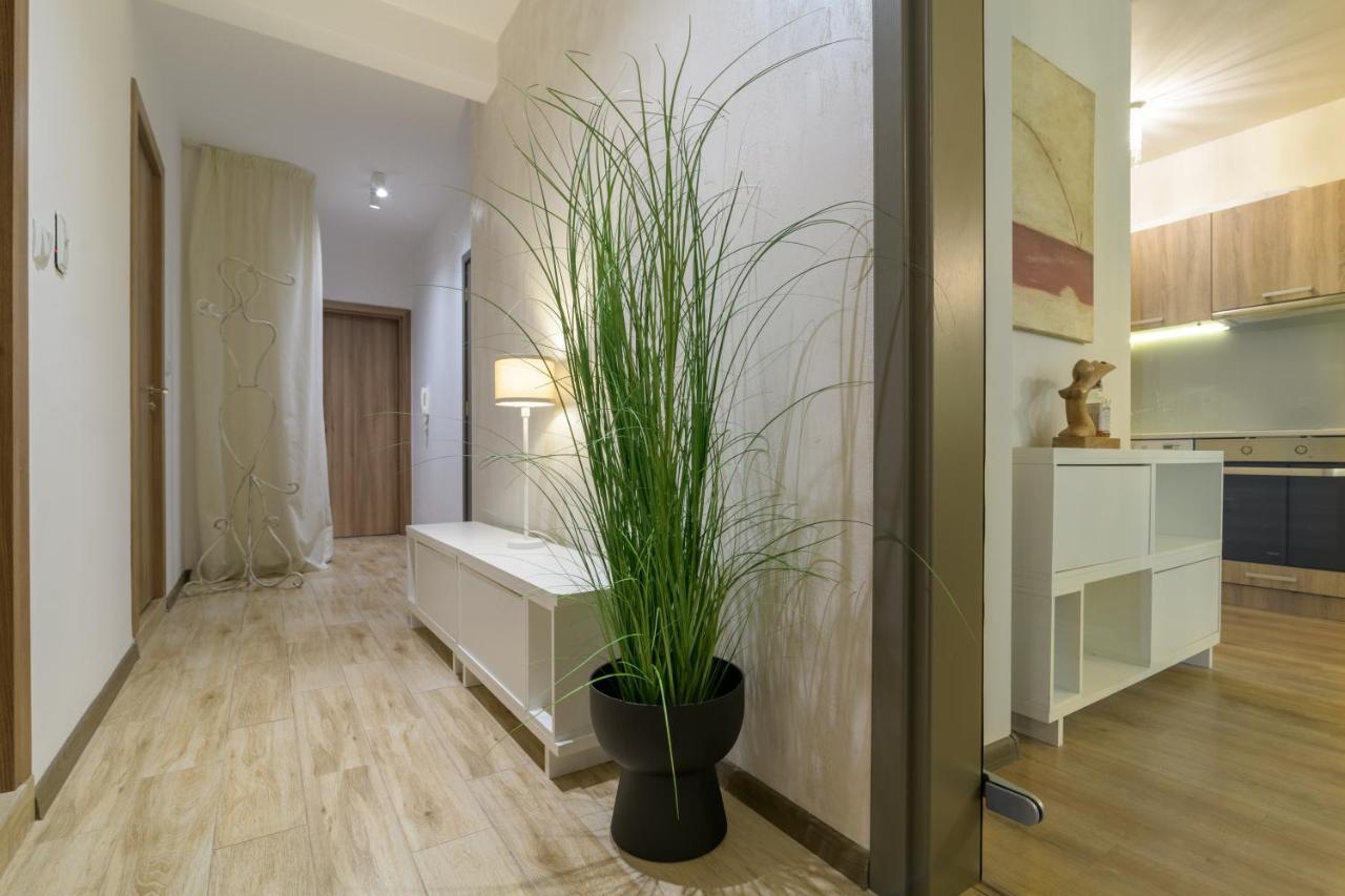 Мarelis Luxe Port Apartment Varna Dış mekan fotoğraf